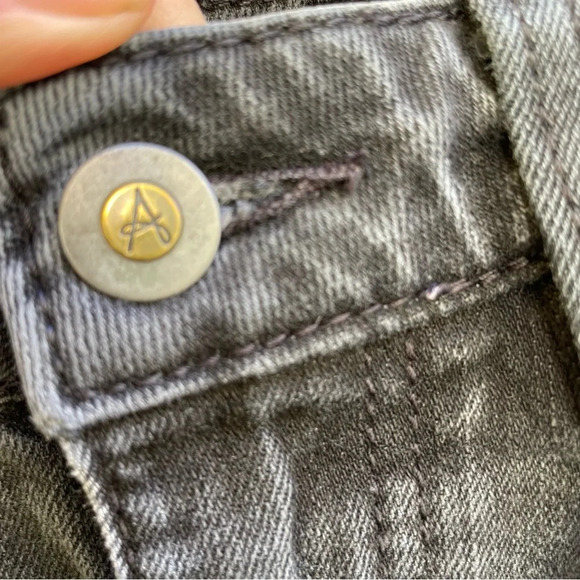 WRANGLER Women’s Black Straight Leg Short Rise Aura Jean Size 4 - Picture 9 of 13